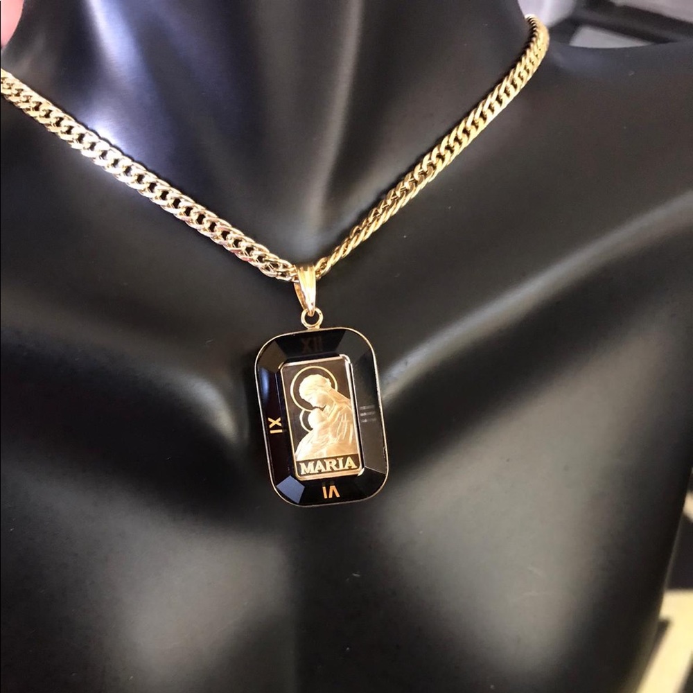 18k 18”  chain & 24k Pendant necklace